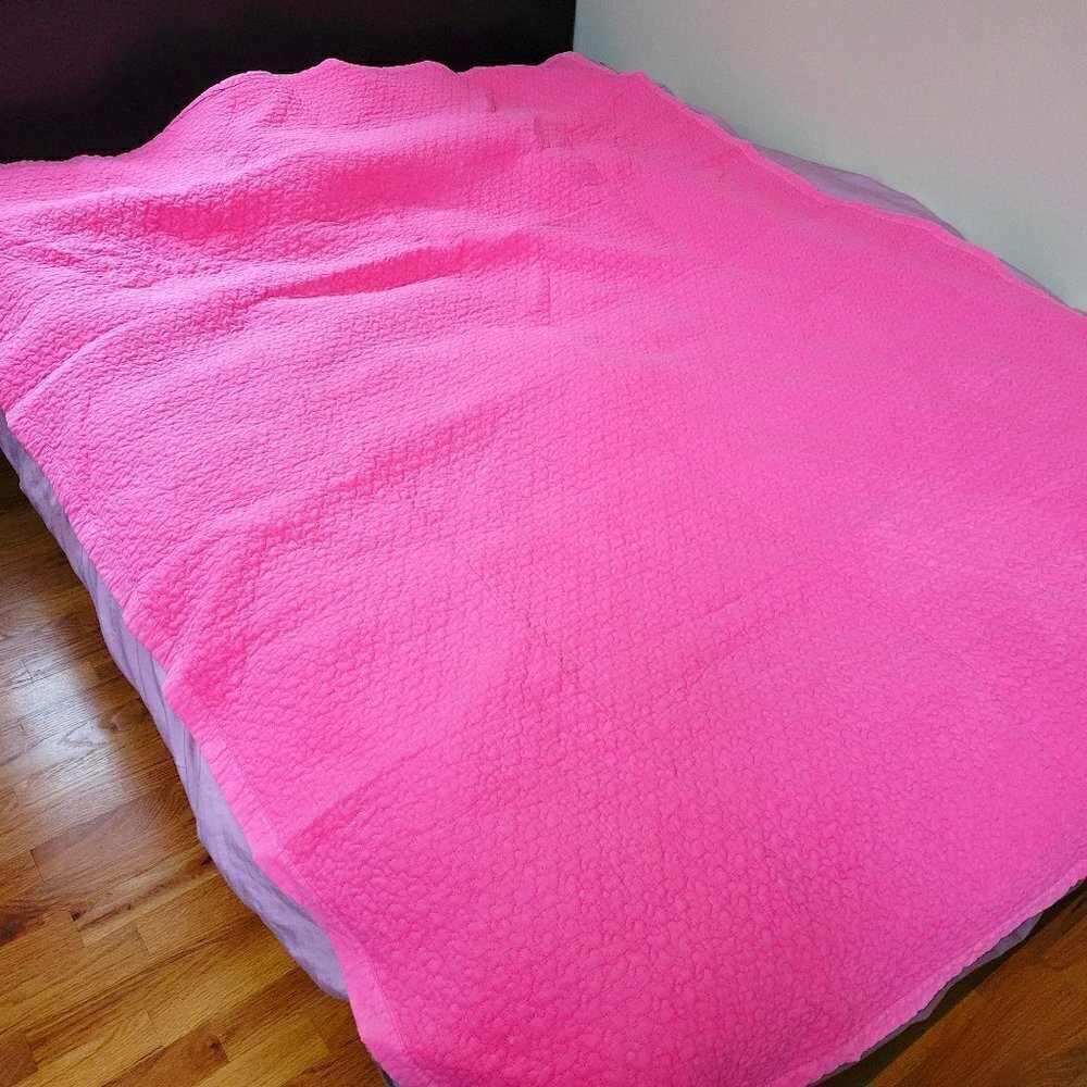 Queen Size Quilted Pink Textured Light Weight 100% Cotton Comfort Bed Blanket